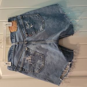Levi's shorts size 33